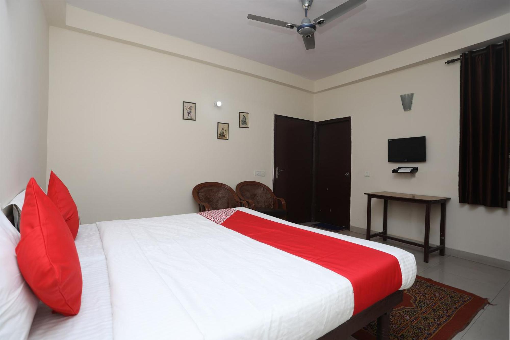 OYO 14454 セレブレーション BnB ホーム デリー エクステリア 写真